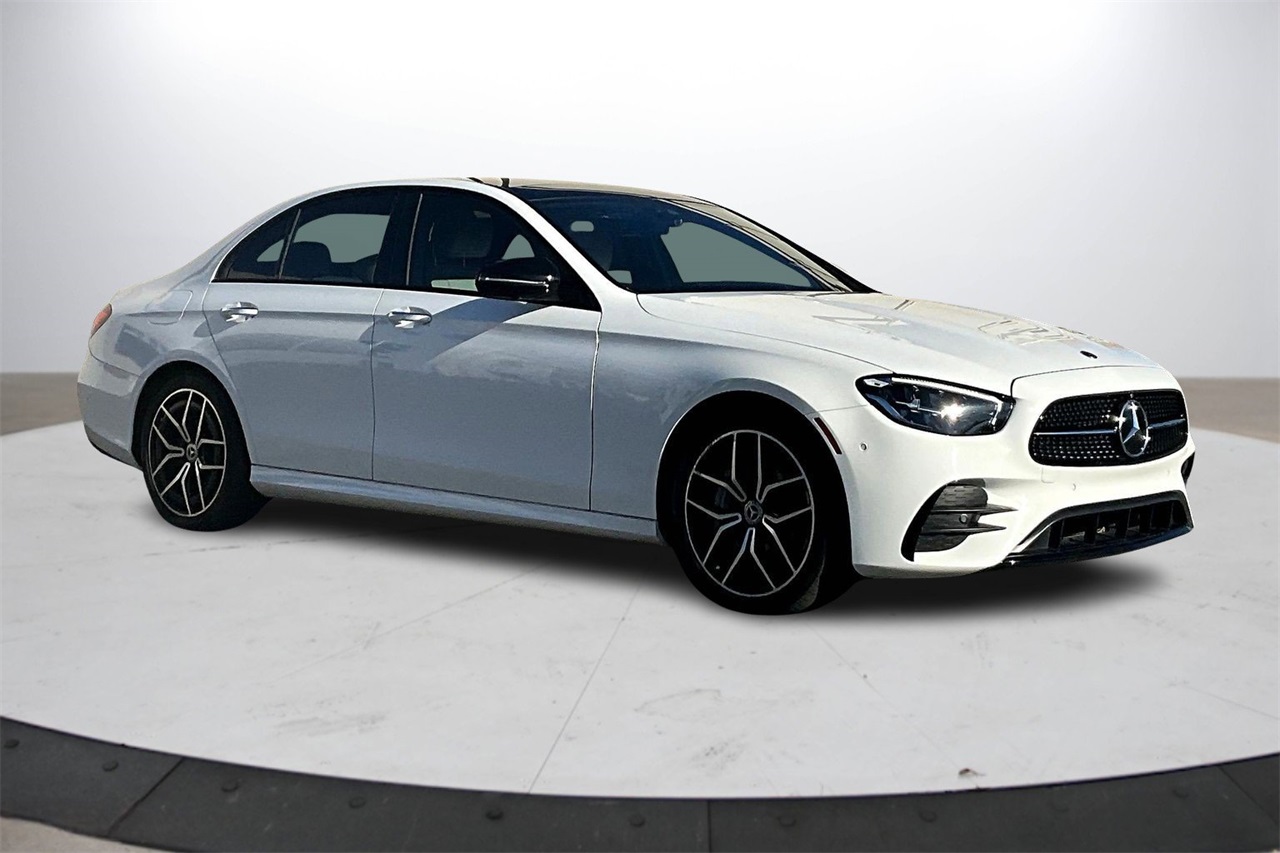 2022 Mercedes-Benz E-Class E350's photo