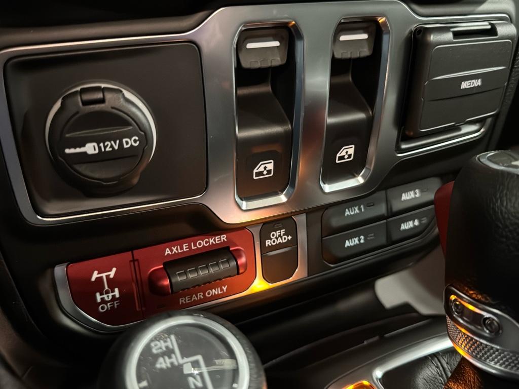 2025 Jeep Wrangler Willys photo 31