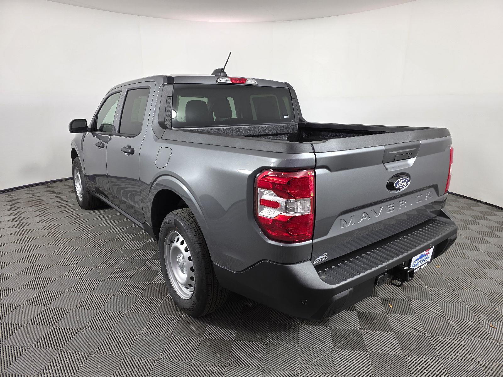 2025 Ford Maverick XL photo 3