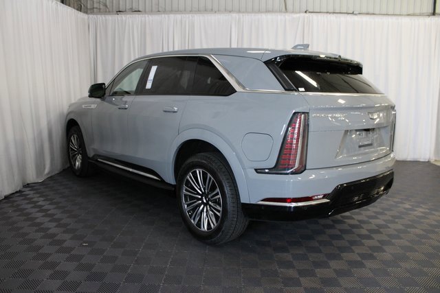 2026 Cadillac Escalade IQ Luxury photo 4