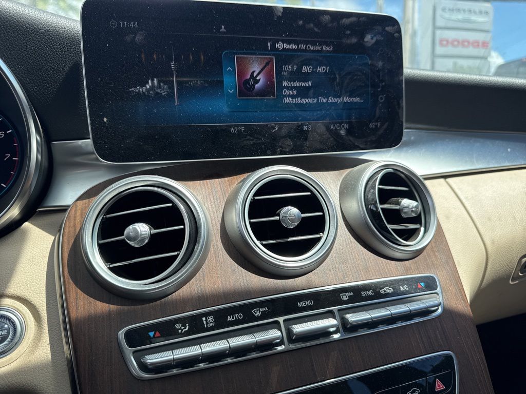 2021 Mercedes Benz C 300 photo 15