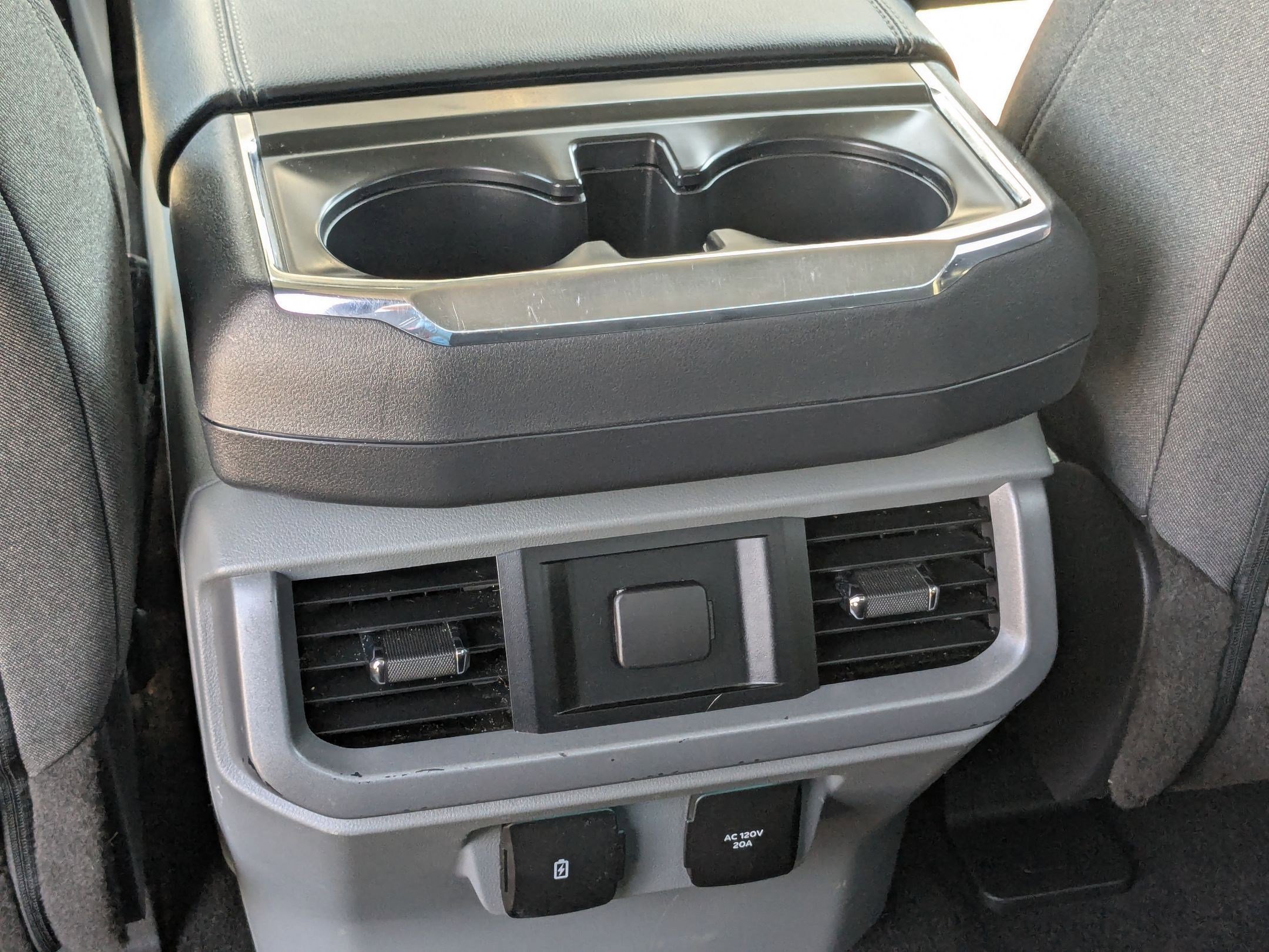 2023 Ford F-150 XLT photo 22