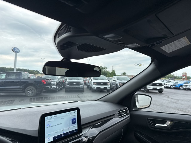 2025 Ford Escape ST-Line photo 22
