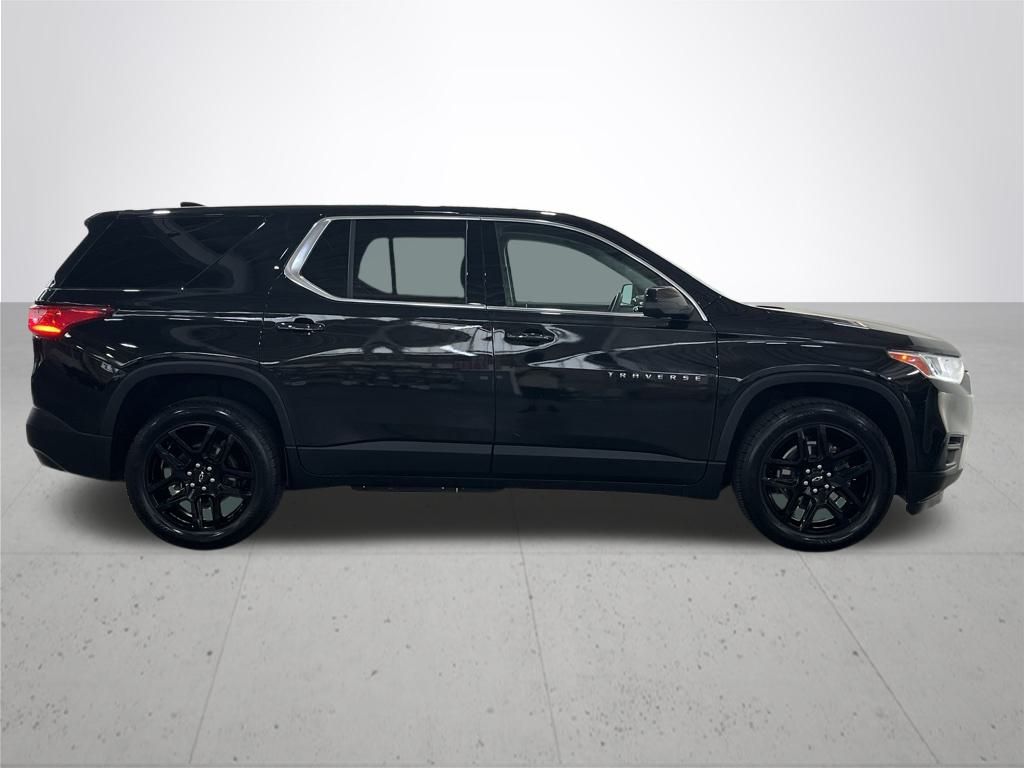 2021 Chevrolet Traverse LS photo 8