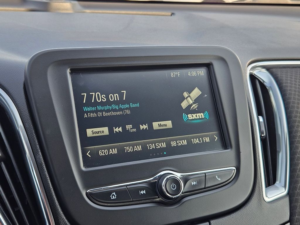 2018 Chevrolet Malibu 1LT photo 17