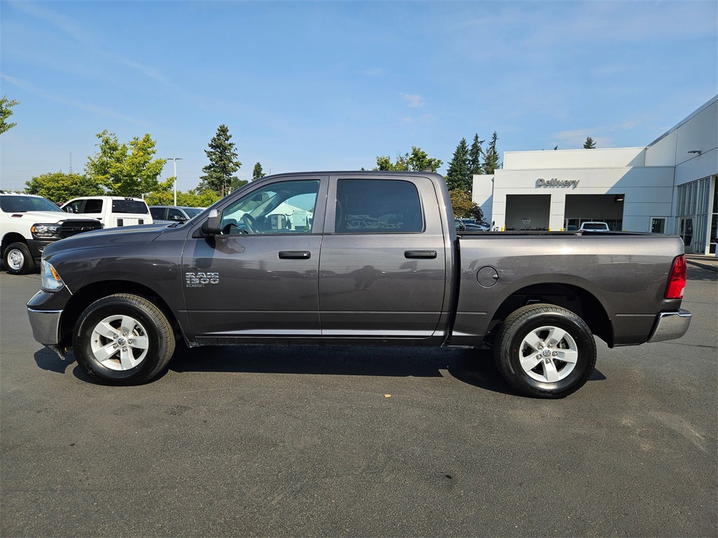 2023 Ram 1500 Classic SLT photo 3