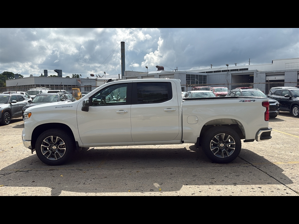 2026 Chevrolet Silverado 1500 LT photo 3