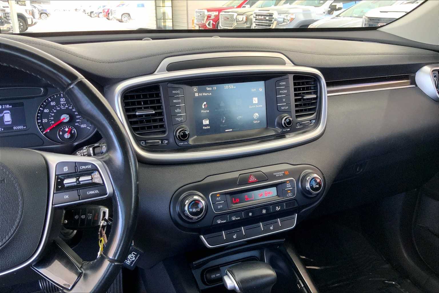 2019 Kia Sorento S V6 photo 6