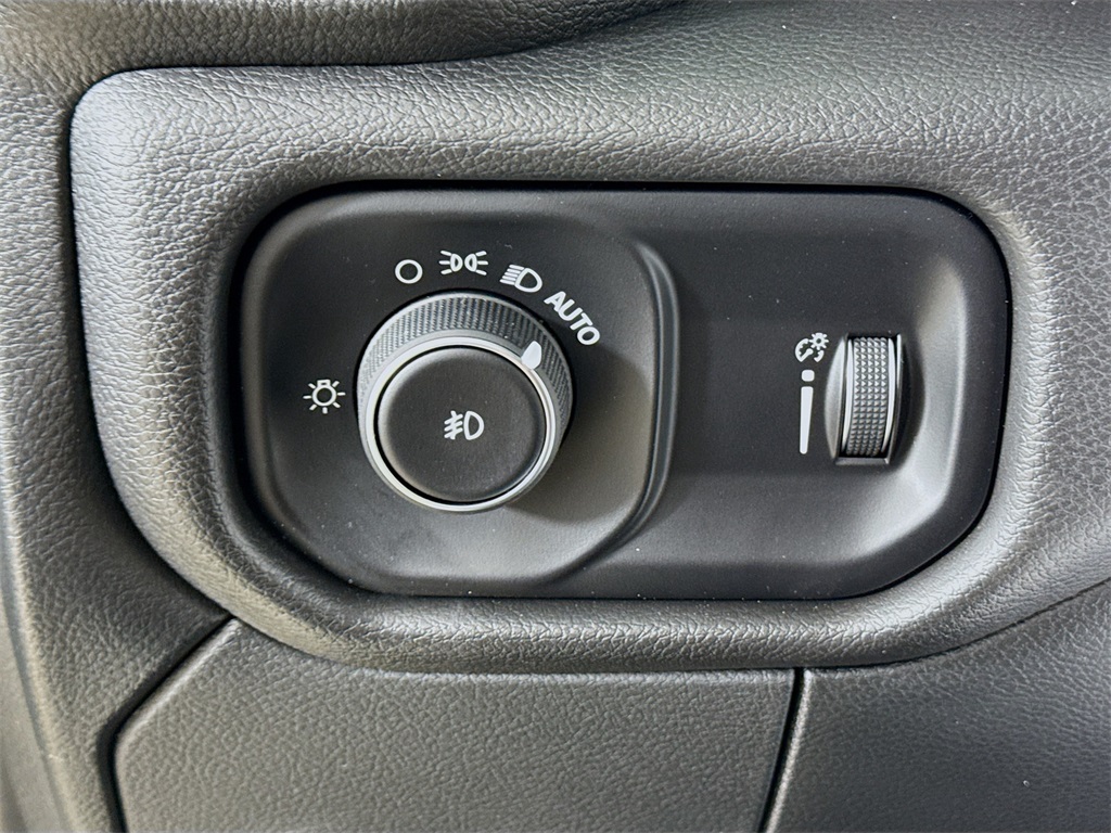2024 Ram 3500 Tradesman photo 12