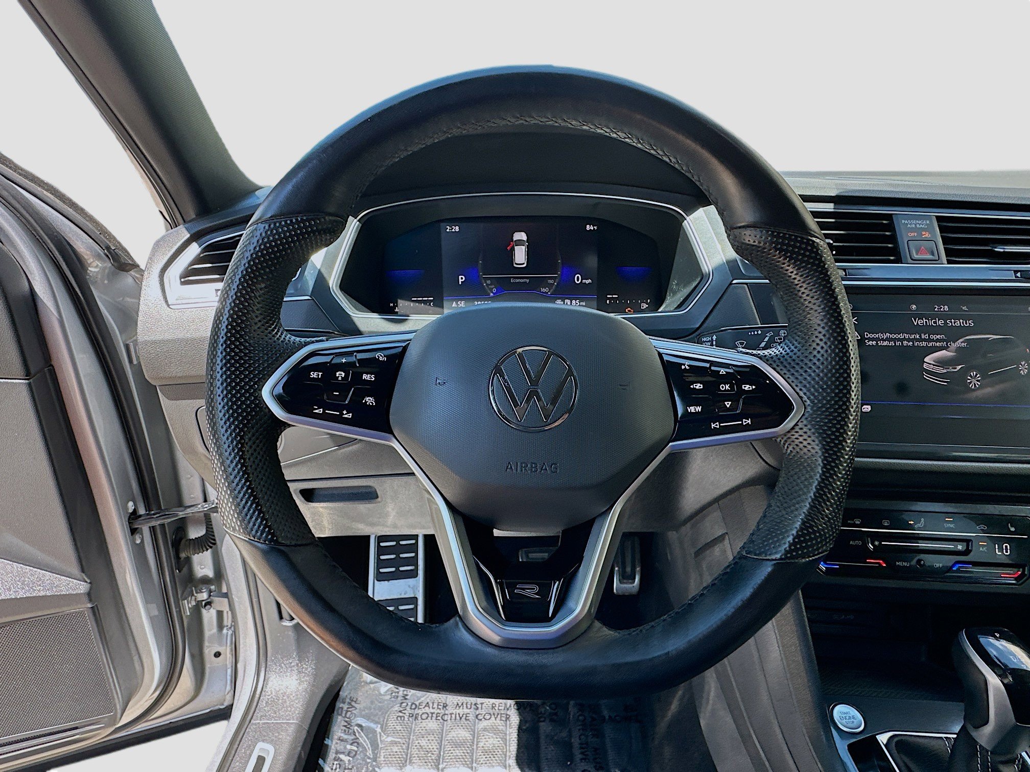 2022 Volkswagen Tiguan SE R-Line Black photo 4