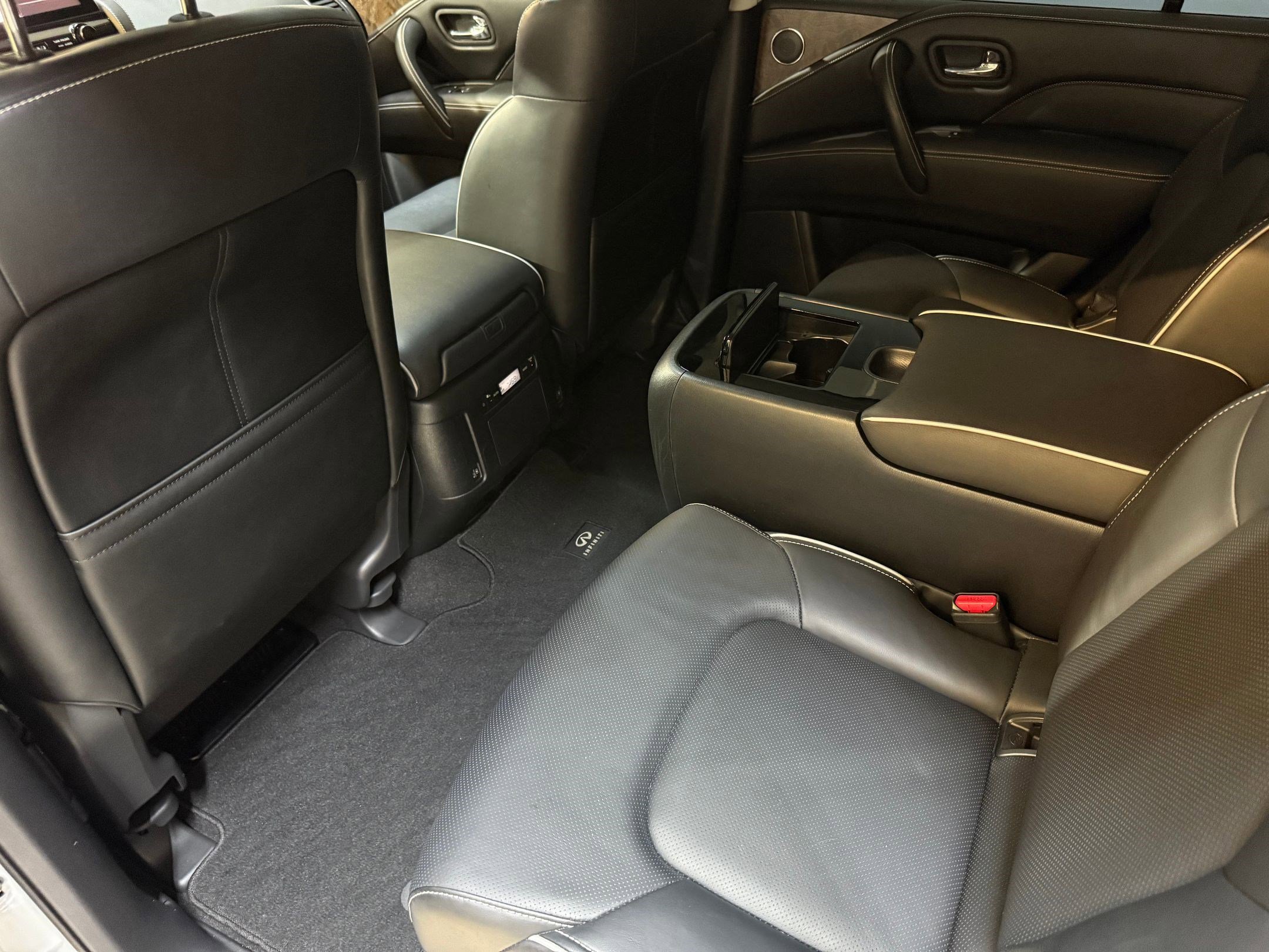 2022 Infiniti QX80 Premium Select photo 35