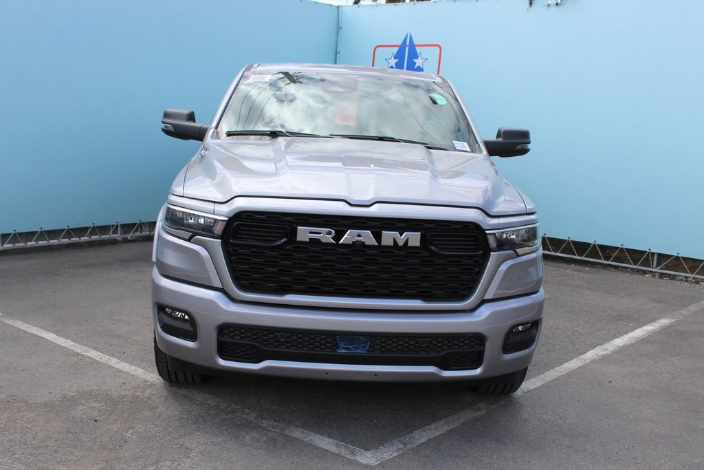 2025 Ram 1500 Big Horn Lone Star photo 3