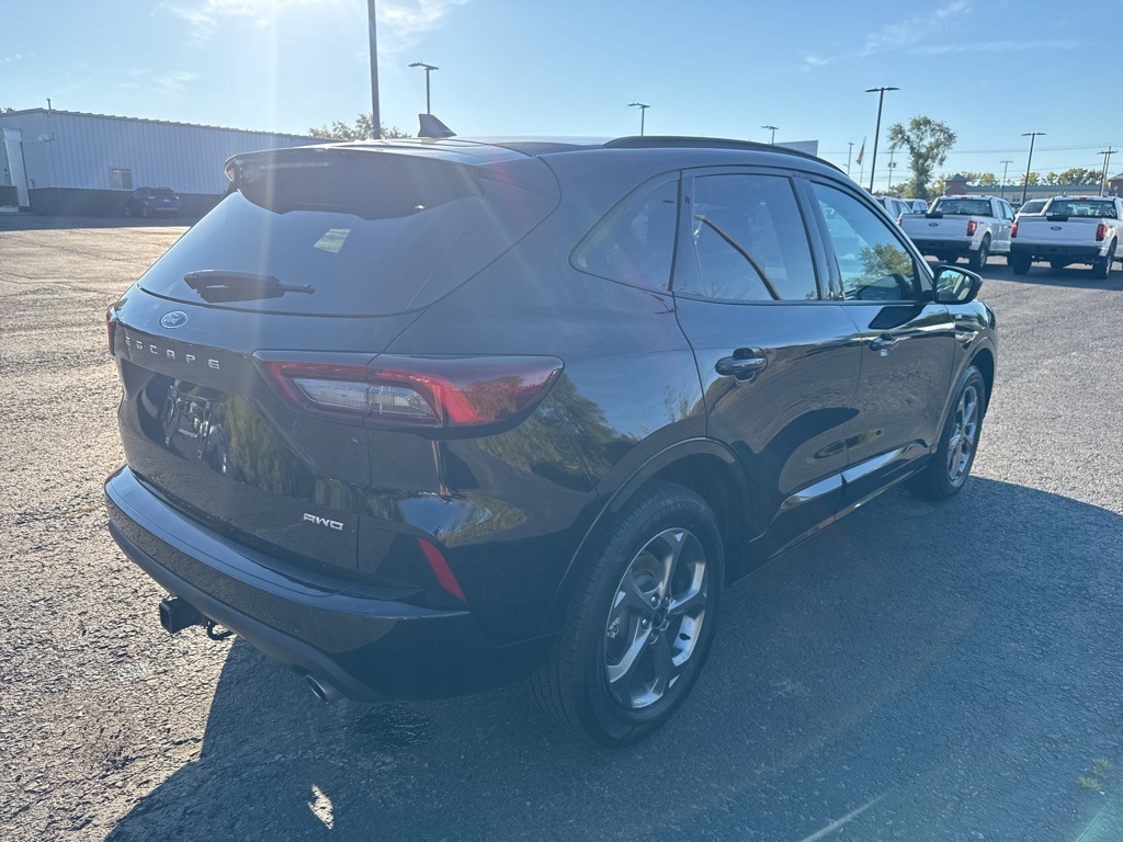 2023 Ford Escape ST-Line Select photo 18