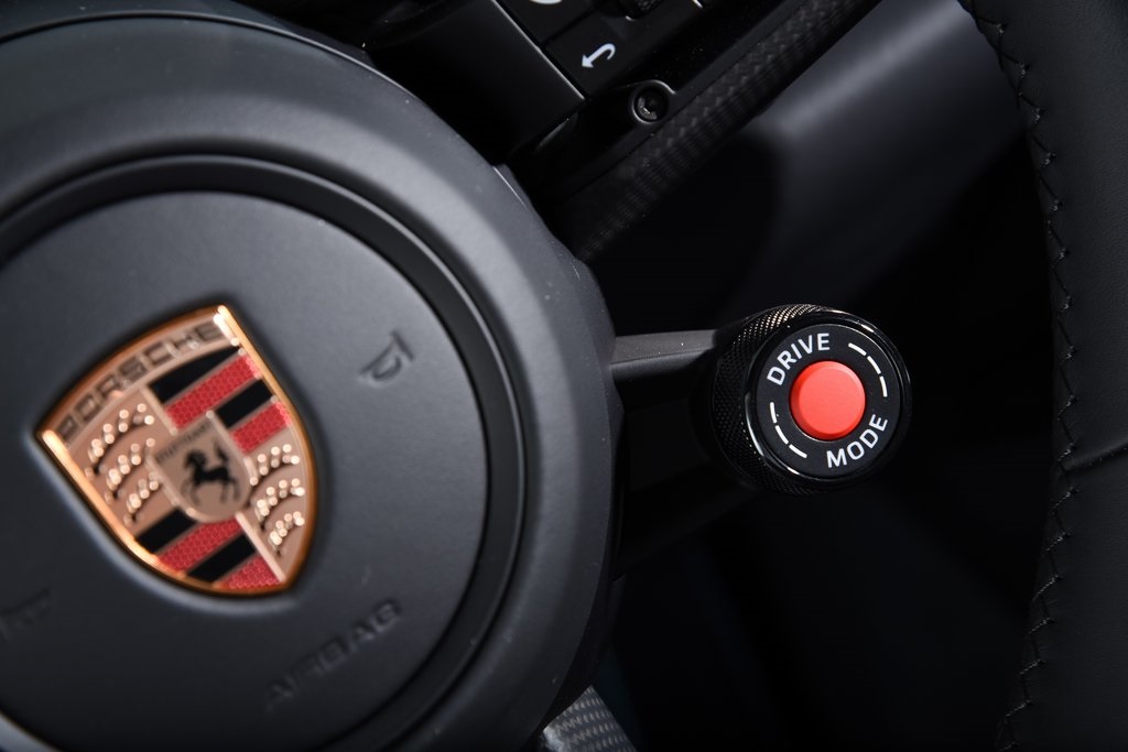 2026 Porsche 911 Coupe GTS photo 25