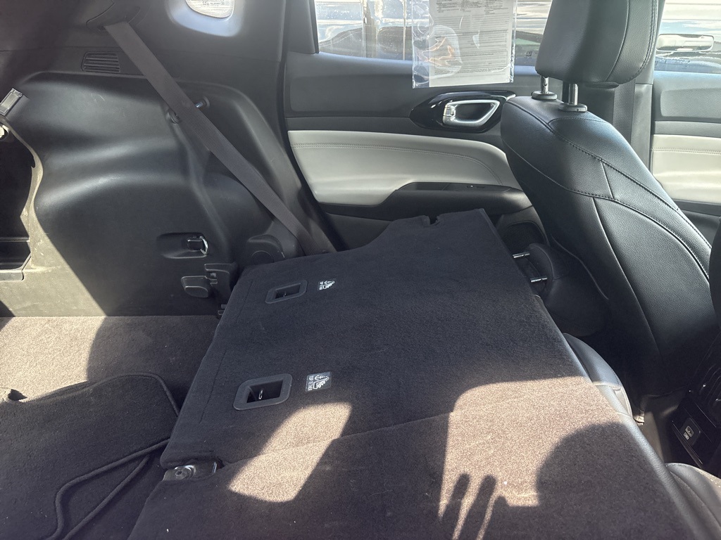 2024 Jeep Compass Limited photo 13