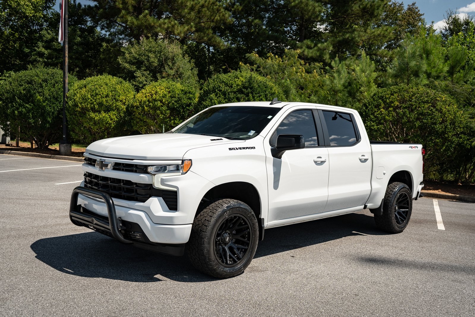 2022 Chevrolet Silverado 1500 RST photo 2