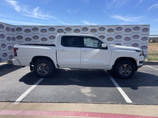 2026 Nissan Frontier SV's photo