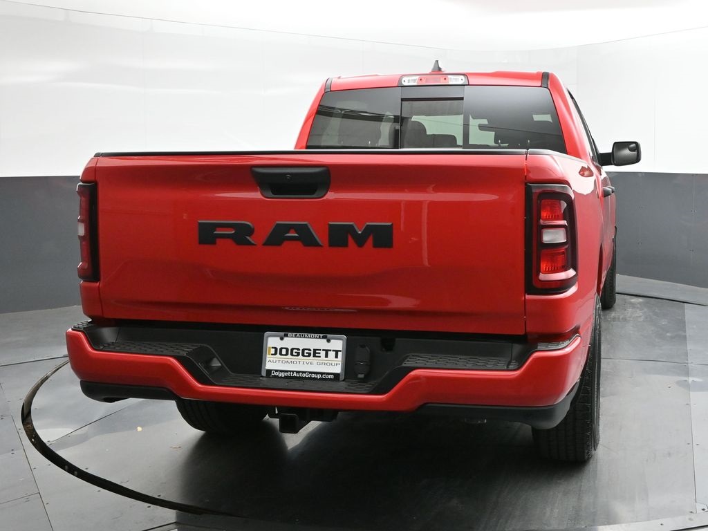 2025 Ram 1500 Tradesman photo 11