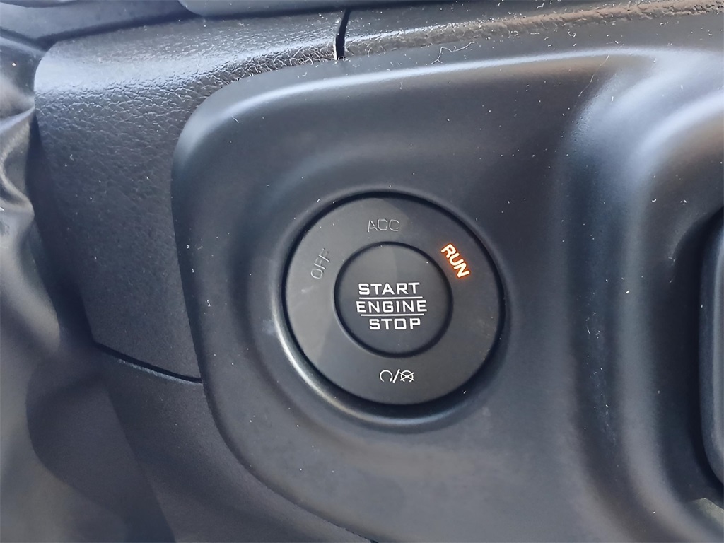 2023 Jeep Wrangler Sport S photo 18