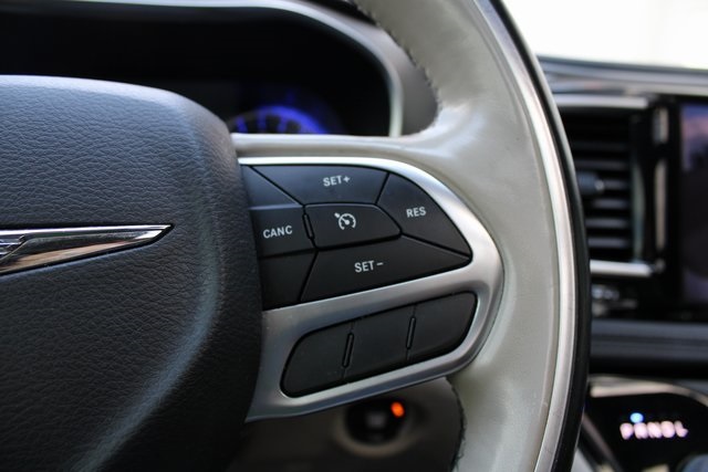 2019 Chrysler Pacifica Limited photo 11