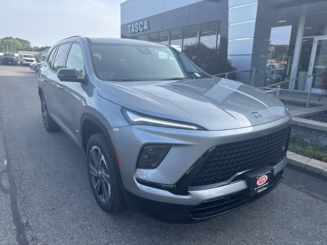 2025 Buick Enclave Sport Touring's photo