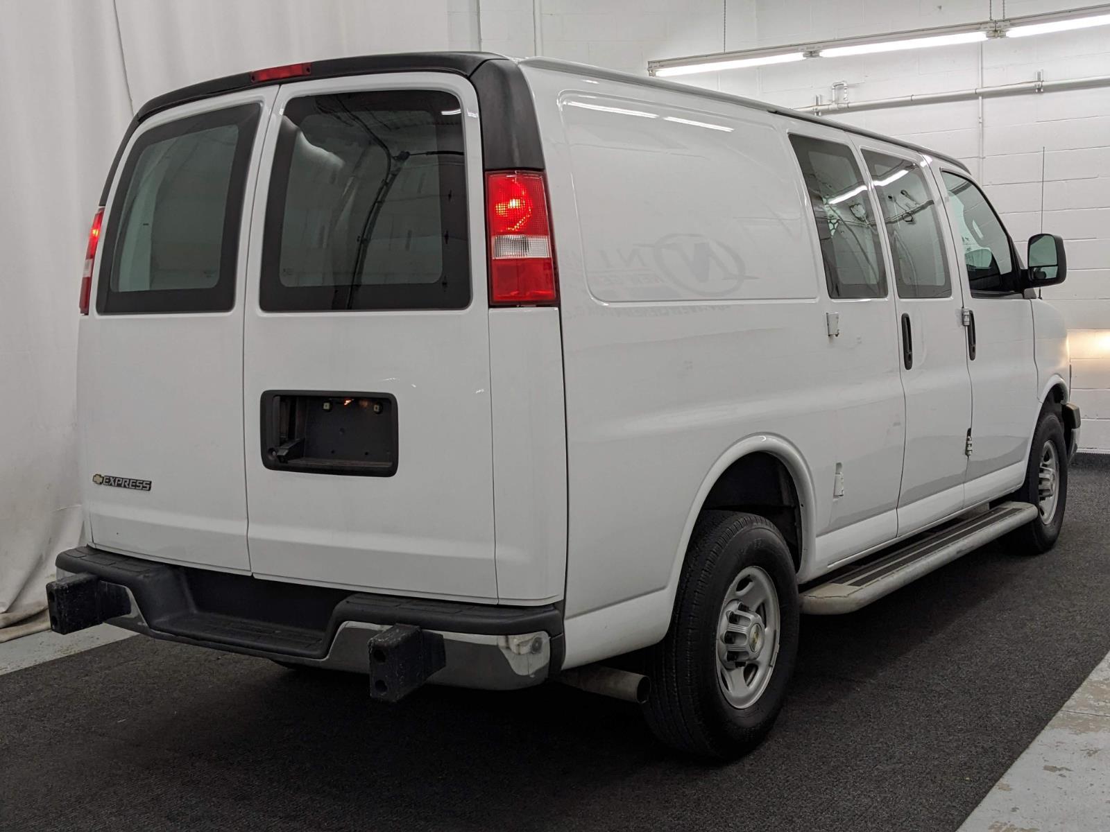2023 Chevrolet Express Cargo Van photo 2