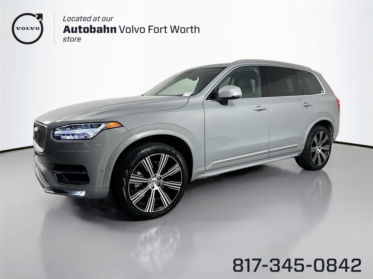 2024 Volvo XC90 Plus's photo
