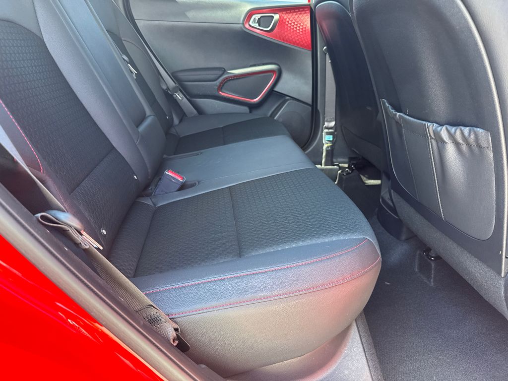 2025 Kia Soul GT-Line photo 14