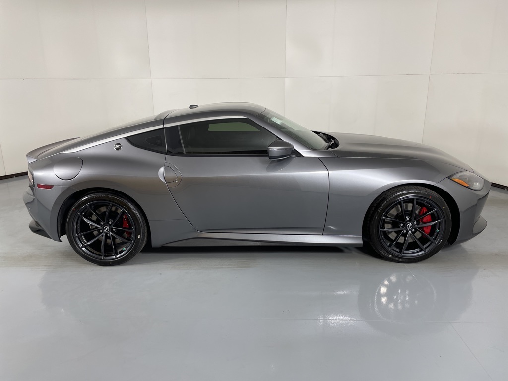 2025 Nissan Z Performance photo 9