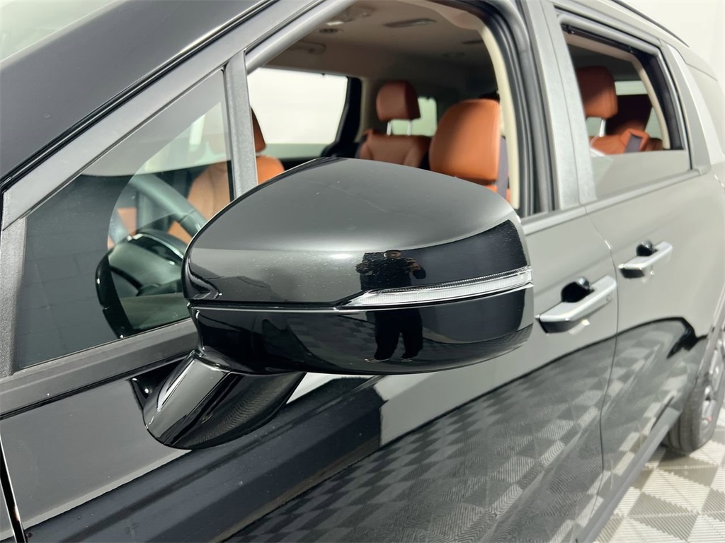 2026 Kia Carnival EX photo 12
