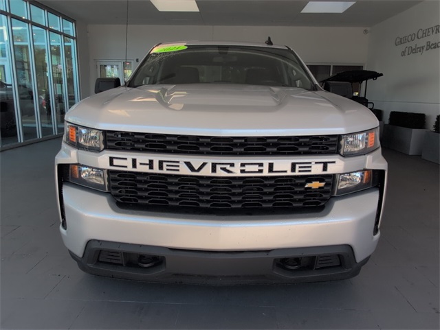 2021 Chevrolet Silverado 1500 Custom photo 2