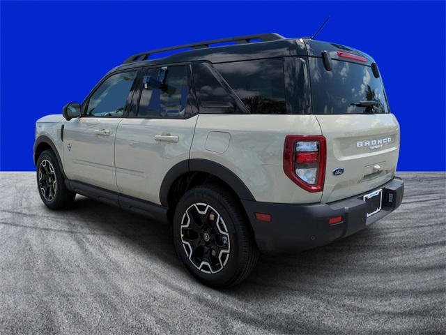 2025 Ford Bronco Sport Outer Banks photo 4