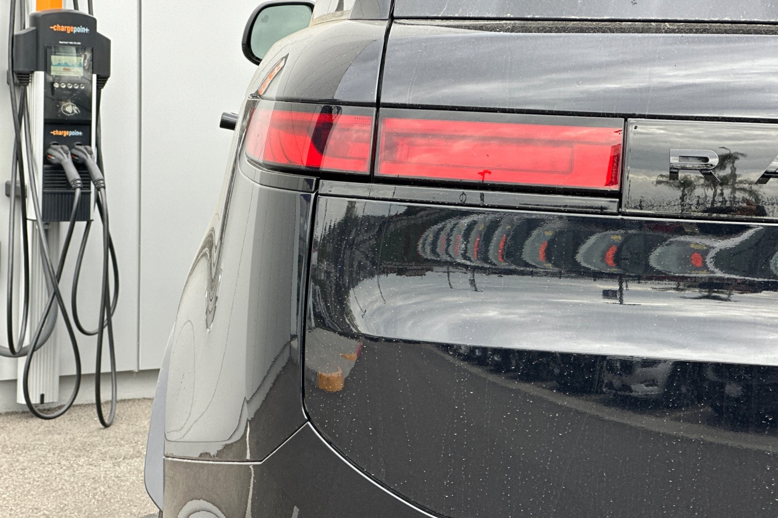 2025 Land Rover Range Rover Sport photo 30