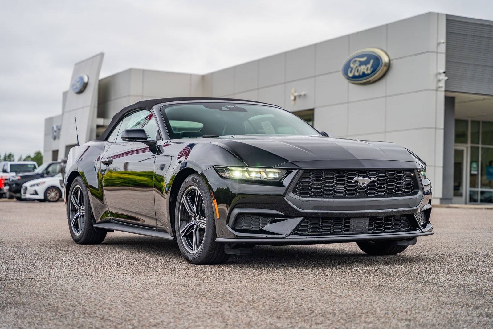 2025 Ford Mustang EcoBoost Premium's photo