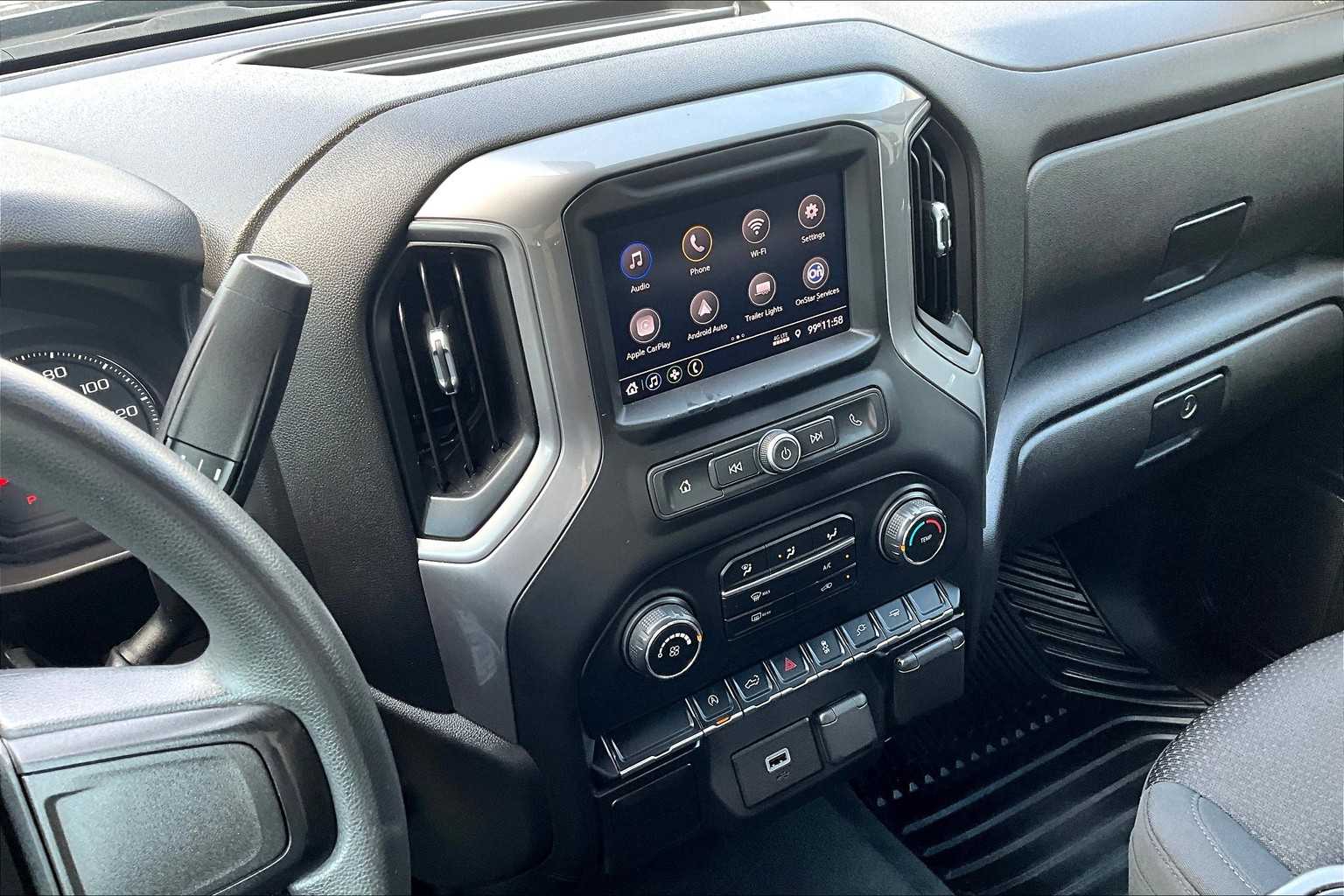 2020 Chevrolet Silverado 1500 Custom photo 6