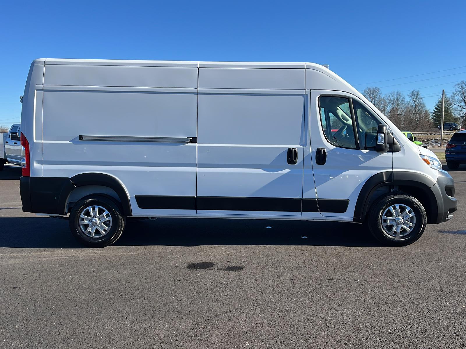 2024 Ram ProMaster 2500 photo 4