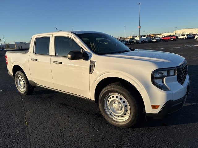 2025 Ford Maverick XL photo 2