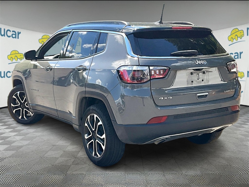 2023 Jeep Compass Limited photo 4