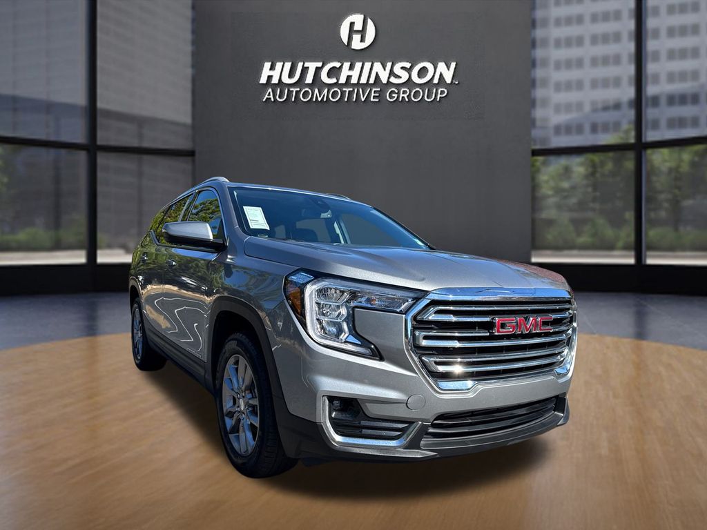 2024 GMC Terrain SLT's photo