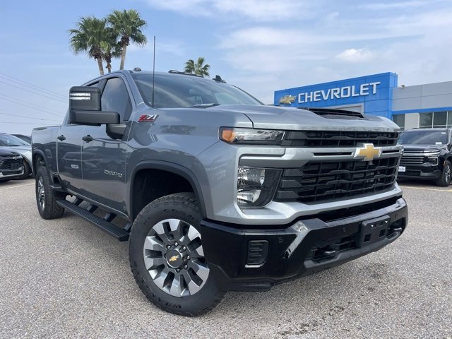 2026 Chevrolet Silverado 2500HD Custom's photo