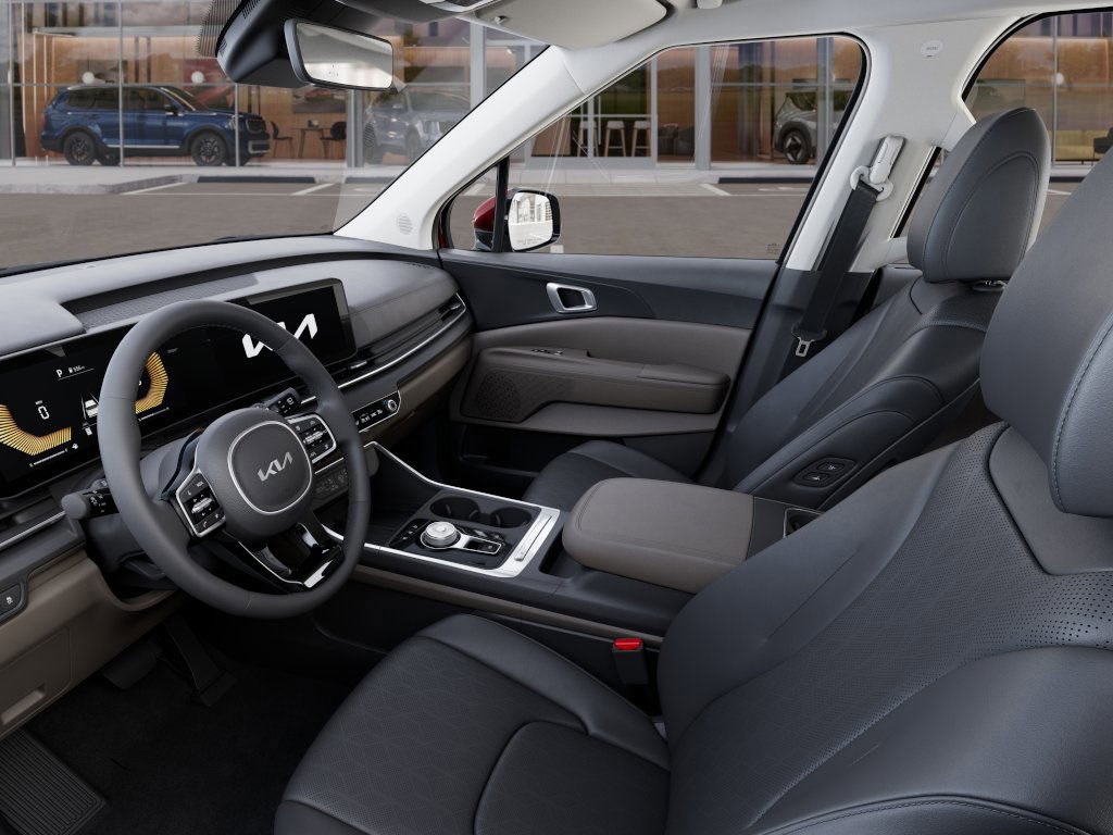 2025 Kia Carnival EX photo 16