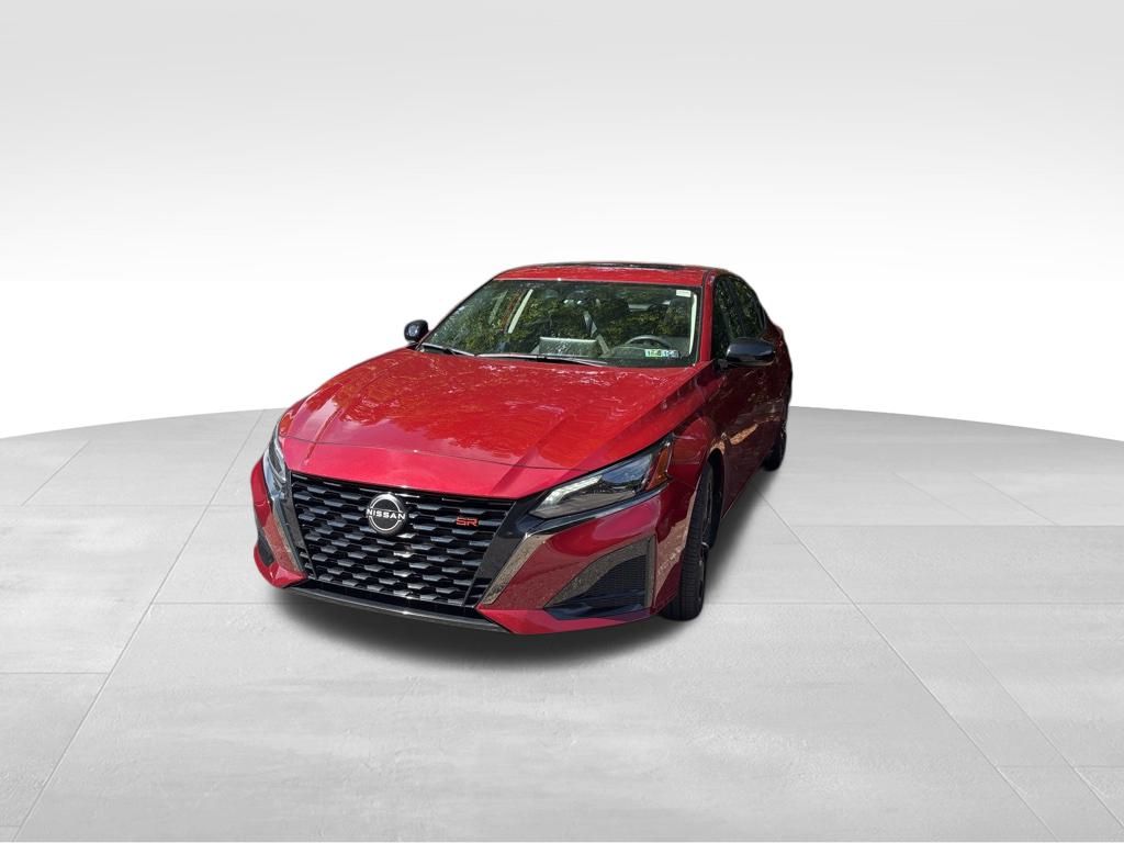 2024 Nissan Altima 2.5 SR photo 3