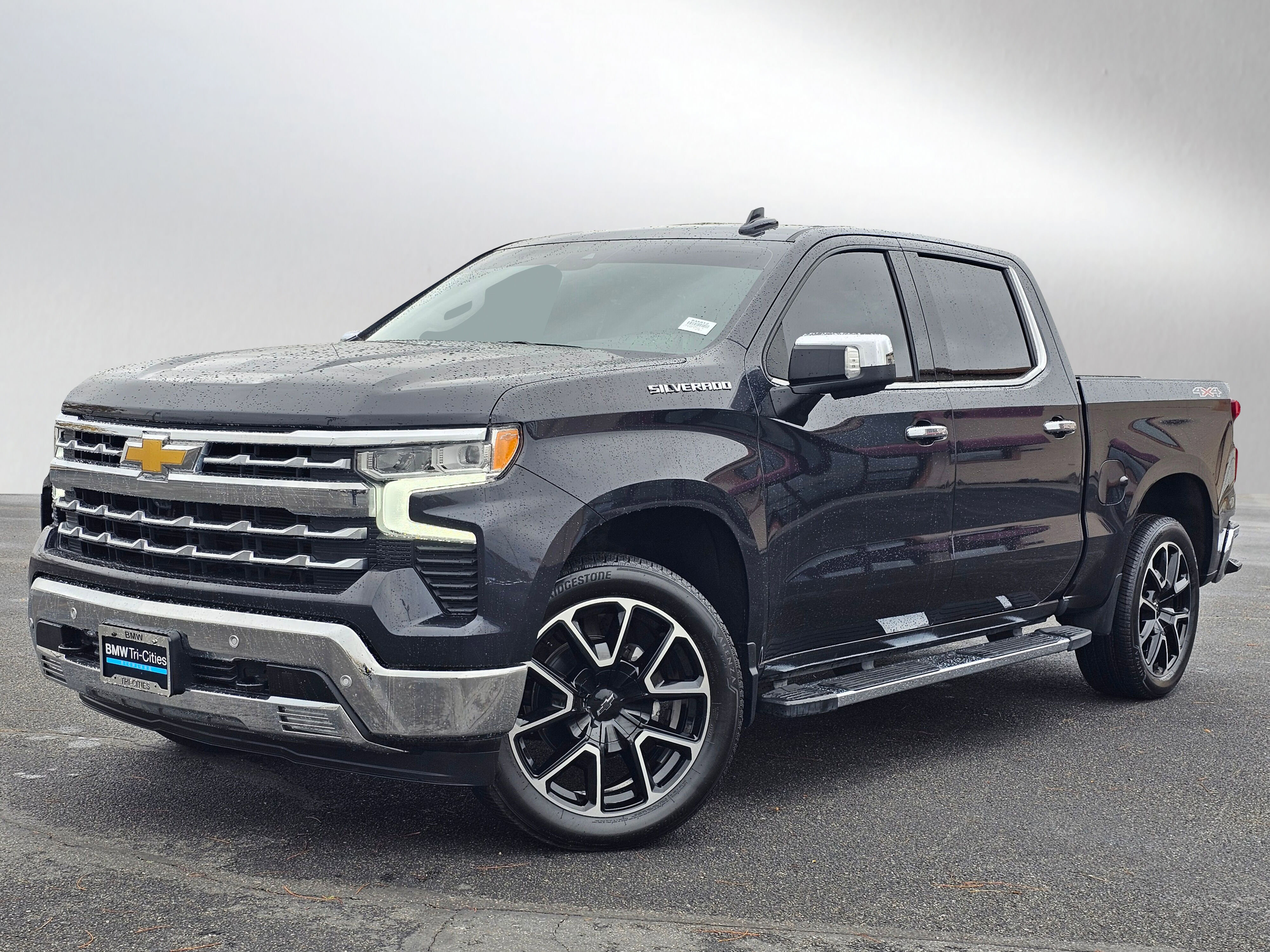 2024 Chevrolet Silverado 1500 LTZ's photo