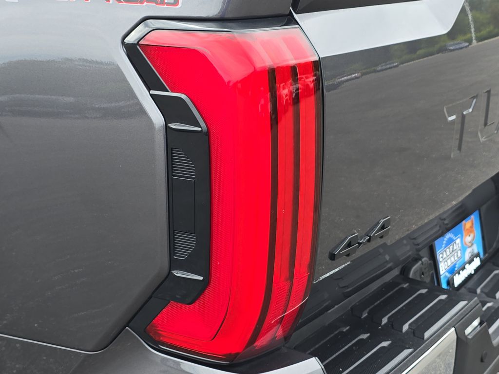 2022 Toyota Tundra SR5 photo 30