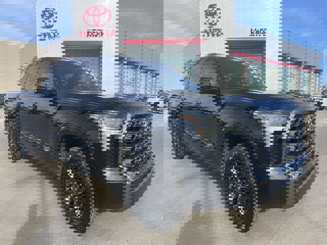 2022 Toyota Tundra Platinum's photo