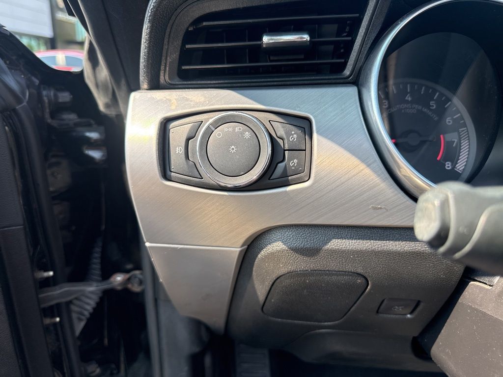 2021 Ford Mustang EcoBoost Premium photo 13