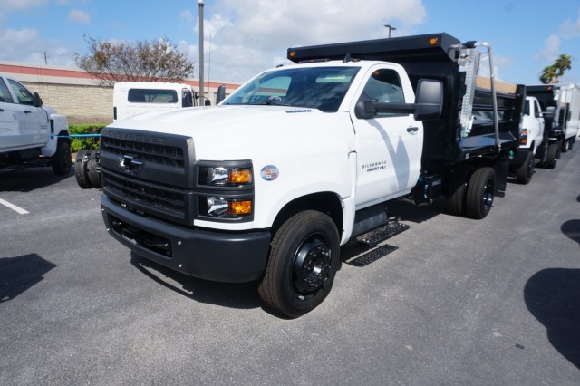 2023 Chevrolet Silverado 4500 Medium Duty Chassis Cab Work Truck's photo