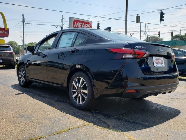2025 Nissan Versa 1.6 SV photo 3