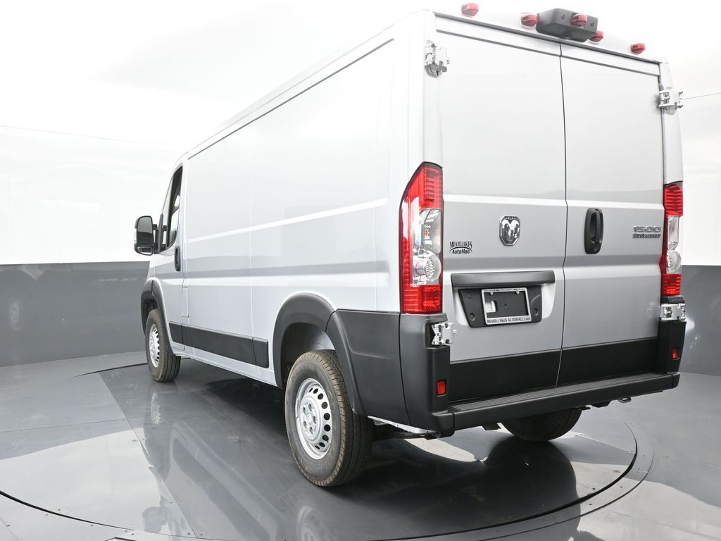 2025 Ram ProMaster 1500 Tradesman photo 4