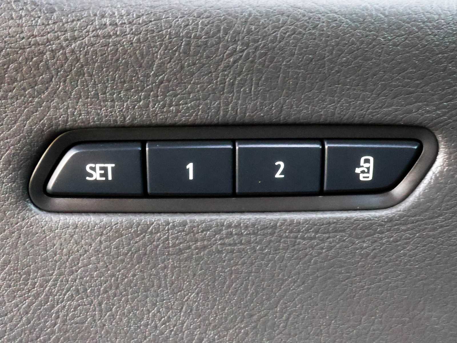 2024 Cadillac XT6 Sport photo 13